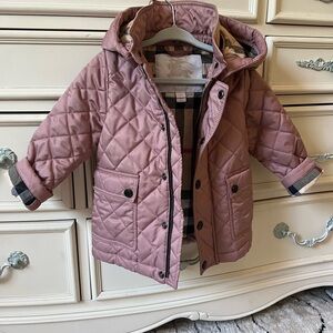 Burberry Kids Quilted Coat in Mauve